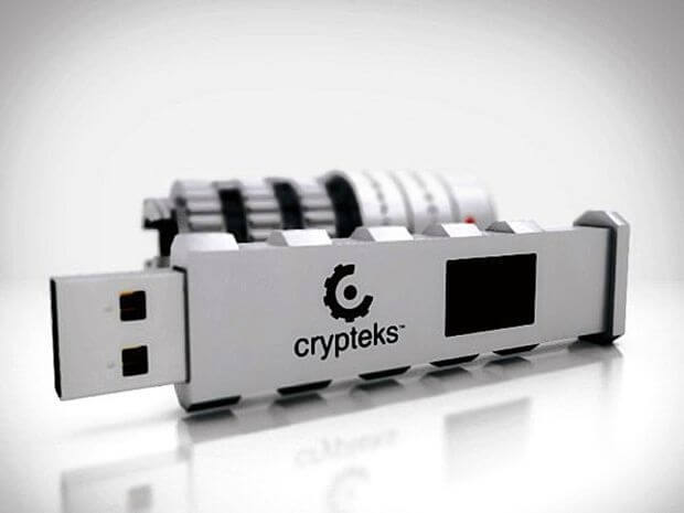Crypteks USB Key: концепт оригинальной флешки с кодовым замком