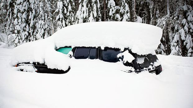 Швед вижив після 2 місяців, проведених в заваленій снігом машині