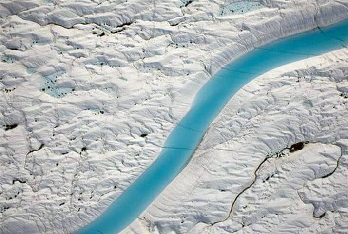 Синие реки в Гренландии