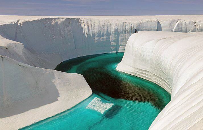 Синие реки в Гренландии