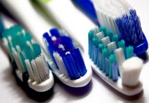 Как выбрать зубную щетку